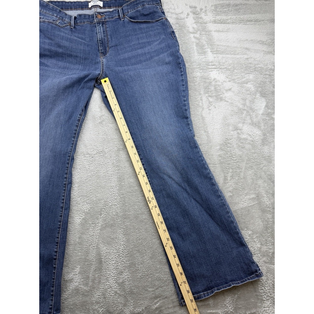 Denizen from Levis Mid-Rise Bootcut Jeans Medium Wash Size 34x32 Measured 36x30 - Picture 10 of 11